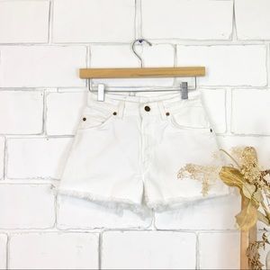 Levi’s vintage 950 white high waist shorts